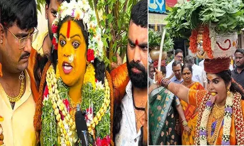 Telangana : మహమ్మారి వెంటాడుతుంది.. భవిష్యవాణి వినిపించిన స్వర్ణలత..