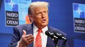 Donald Trump: 50 రోజుల్లో ఉక్రెయిన్తో కాల్పుల విరమణ ఒప్పందానికి రావాలి..లేదంటే ట్రంప్ తీవ్ర హెచ్చరికలు Donald Trump: 50 రోజుల్లో ఉక్రెయిన్తో కాల్పుల విరమణ ఒప్పందానికి రావాలి..లేదంటే ట్రంప్ తీవ్ర హెచ్చరికలు
