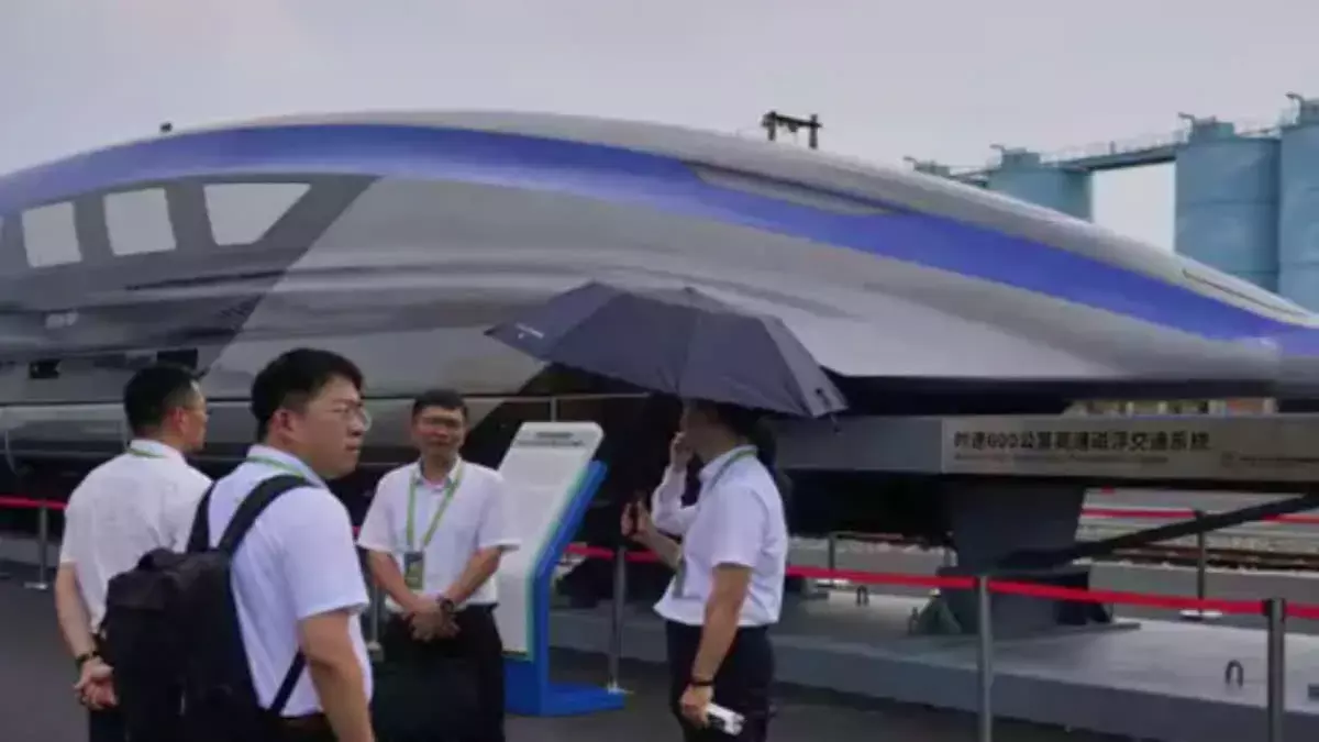 China: గంటకు 600కి.మీ వేగం- నిమిషానికి 8కి.మీల దూరం- విమానం కాదు రైలే China: గంటకు 600కి.మీ వేగం- నిమిషానికి 8కి.మీల దూరం- విమానం కాదు రైలే