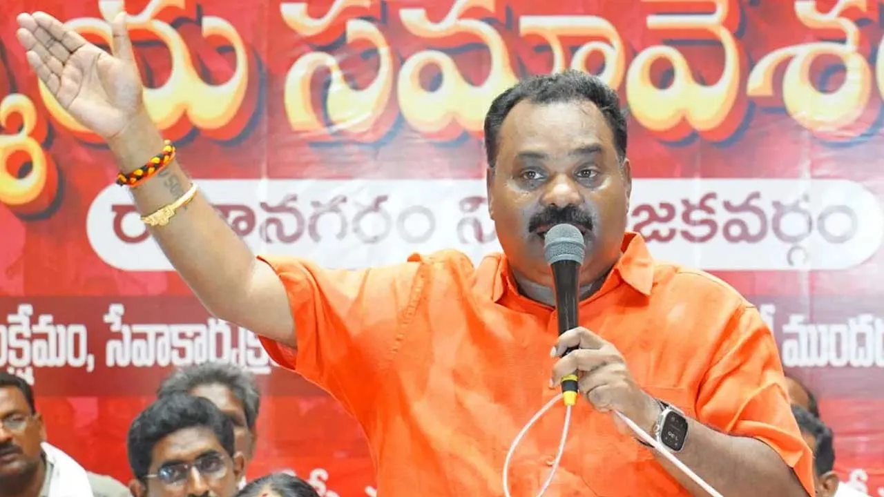 Jana Sena MLA : అప్పుల పాలయ్యా.. కారు తీసుకెళ్లారు.. జనసేన ఎమ్మెల్యే సంచలన వ్యాఖ్యలు Jana Sena MLA : అప్పుల పాలయ్యా.. కారు తీసుకెళ్లారు.. జనసేన ఎమ్మెల్యే సంచలన వ్యాఖ్యలు