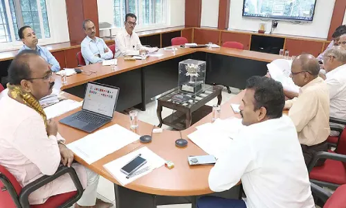 TTD EO Syamala Rao : ఒంటిమిట్టలో పూర్తి స్థాయిలో అన్నప్రసాద వితరణకు చర్యలు TTD EO Syamala Rao : ఒంటిమిట్టలో పూర్తి స్థాయిలో అన్నప్రసాద వితరణకు చర్యలు