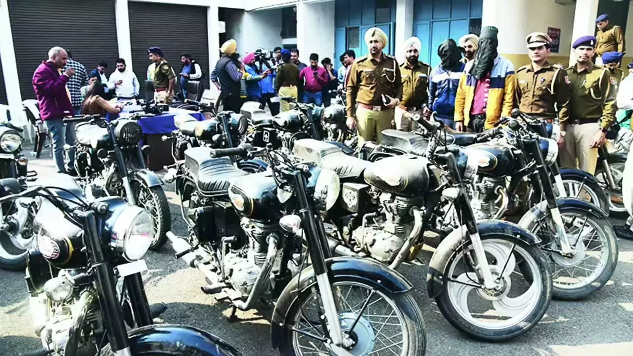 Bullet Bike Theft : యూట్యూబ్ చూసి 16 బుల్లెట్ బైక్లు చోరి Bullet Bike Theft : యూట్యూబ్ చూసి 16 బుల్లెట్ బైక్లు చోరి