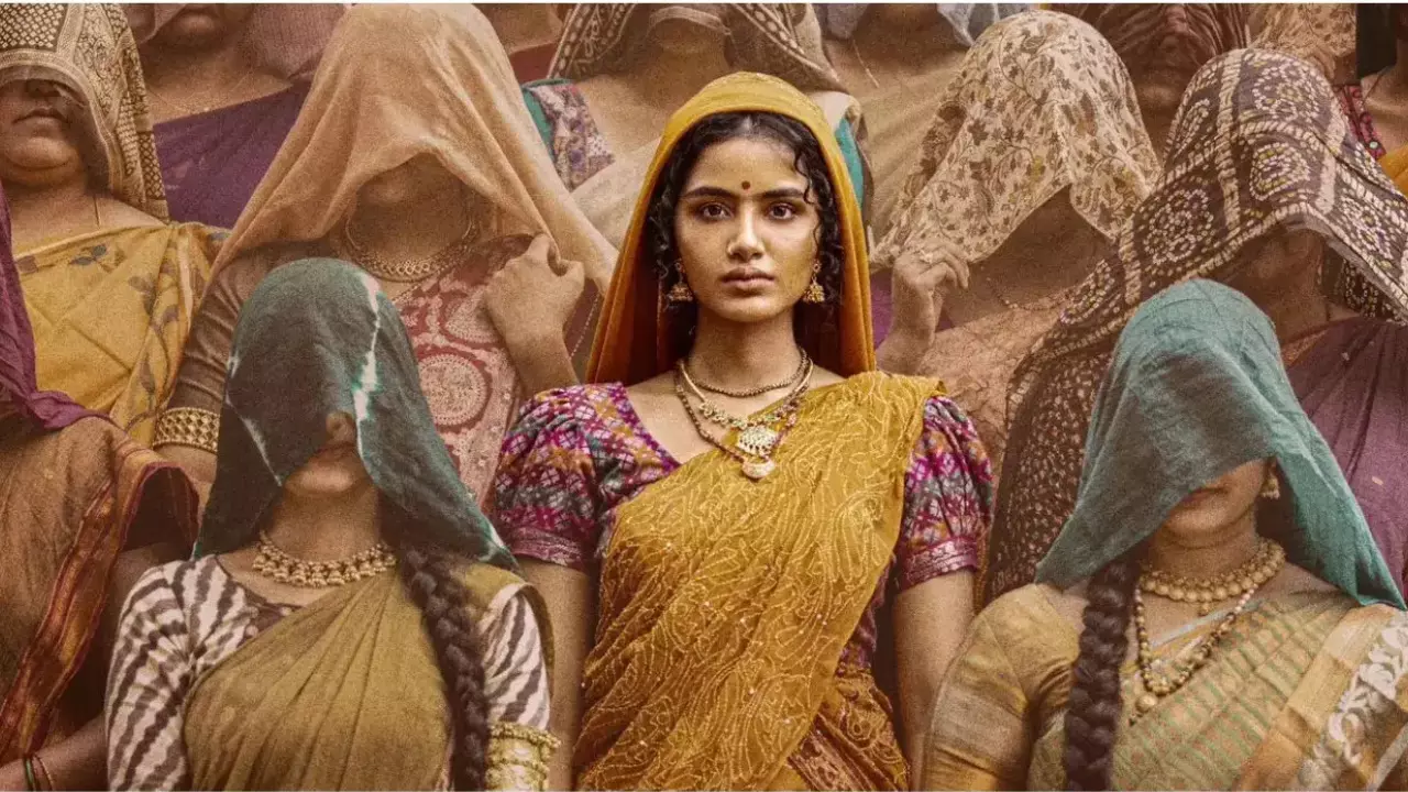 Anupama Parameswaran : మగువ.. మానవజాతికి పురుడు పోసిన బ్రహ్మ Anupama Parameswaran : మగువ.. మానవజాతికి పురుడు పోసిన బ్రహ్మ
