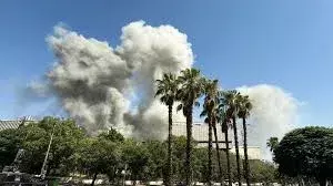 Israel Syria conflict: సిరియాపై విరుచకపడ్డ ఇజ్రాయెల్.. రక్షణ శాఖ ఆఫీస్ పై బాంబుల వర్షం.. Israel Syria conflict: సిరియాపై విరుచకపడ్డ ఇజ్రాయెల్.. రక్షణ శాఖ ఆఫీస్ పై బాంబుల వర్షం..