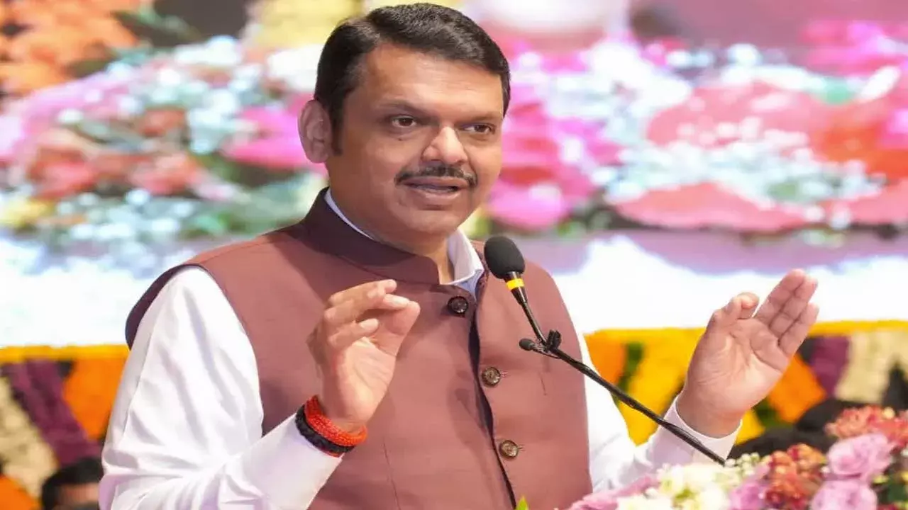 Maharashtra Minister : మహారాష్ట్ర లో విలీనం కానున్న తెలంగాణ గ్రామాలు...స్పష్టం చేసిన మంత్రి Maharashtra Minister : మహారాష్ట్ర లో విలీనం కానున్న తెలంగాణ గ్రామాలు...స్పష్టం చేసిన మంత్రి