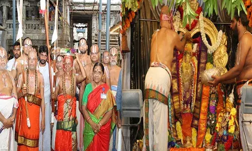 Tirupati : టీటీడీ స్థానికాలయాల్లో శాస్త్రోక్తంగా ఆణివార ఆస్థానం Tirupati : టీటీడీ స్థానికాలయాల్లో శాస్త్రోక్తంగా ఆణివార ఆస్థానం