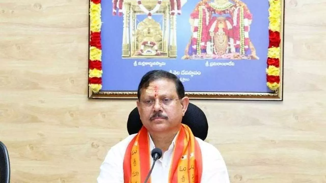 Srisailam Temple EO : శ్రీశైల దేవస్థానం ఈవో కీలక నిర్ణయం Srisailam Temple EO : శ్రీశైల దేవస్థానం ఈవో కీలక నిర్ణయం