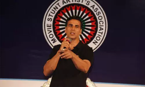 అక్షయ్ కుమార్ ఔదార్యం.. 650 మంది స్టంట్మెన్లకు బీమా సౌకర్యం.. అక్షయ్ కుమార్ ఔదార్యం.. 650 మంది స్టంట్మెన్లకు బీమా సౌకర్యం..