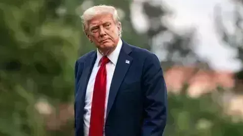 TRUMP: డాలర్‌పై దాడి చేస్తే… ట్రంప్‌ టారిఫ్‌తో బదులిస్తారు!