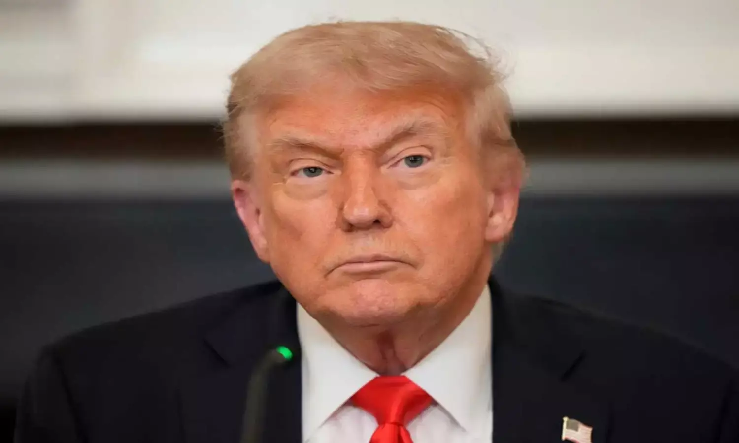 White House : ఎప్స్టీన్ ఫైల్స్లో ట్రంప్ పేరు.. ఫేక్ న్యూస్ అంటూ కొట్టిపారేసిన వైట్హౌస్ White House : ఎప్స్టీన్ ఫైల్స్లో ట్రంప్ పేరు.. ఫేక్ న్యూస్ అంటూ కొట్టిపారేసిన వైట్హౌస్