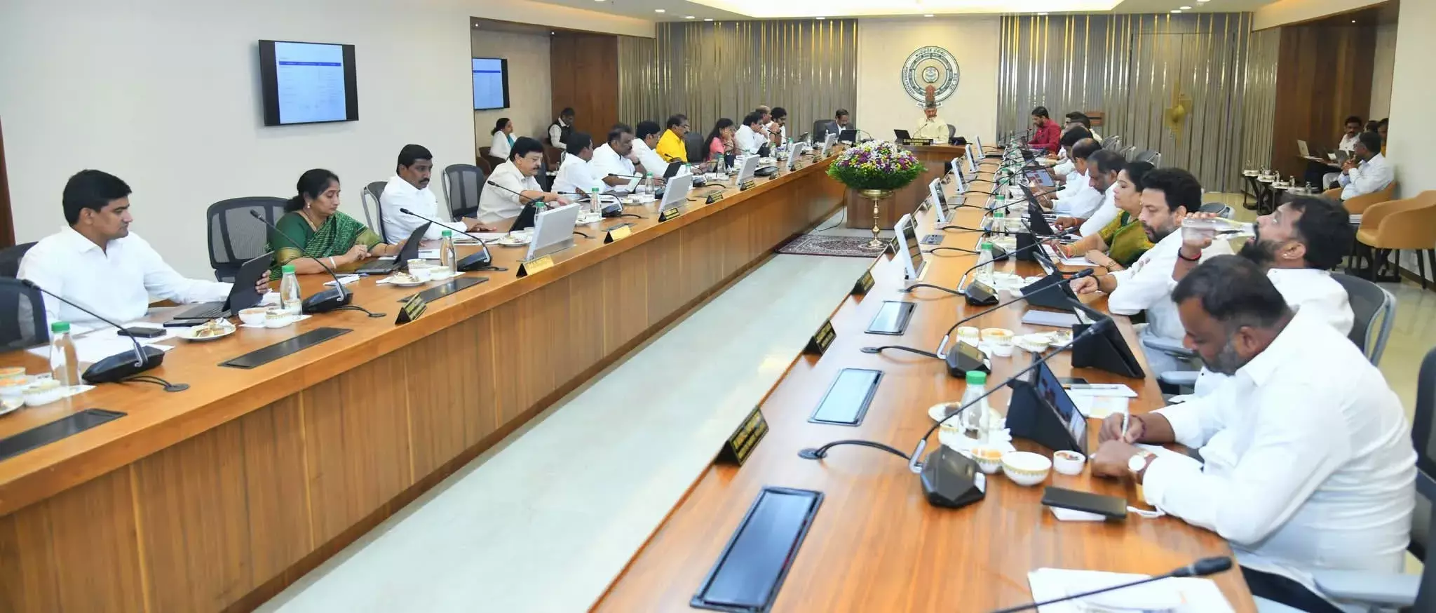 CBN: అమరావతిలో మళ్లీ సింగపూర్ నిర్మాణాలు