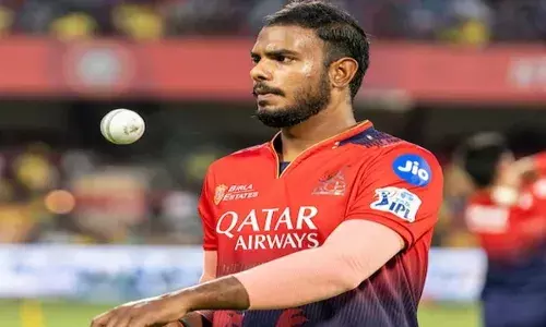 Rape Case : RCB బౌలర్ యశ్ దయాళ్ పై మరో అత్యాచార కేసు Rape Case : RCB బౌలర్ యశ్ దయాళ్ పై మరో అత్యాచార కేసు