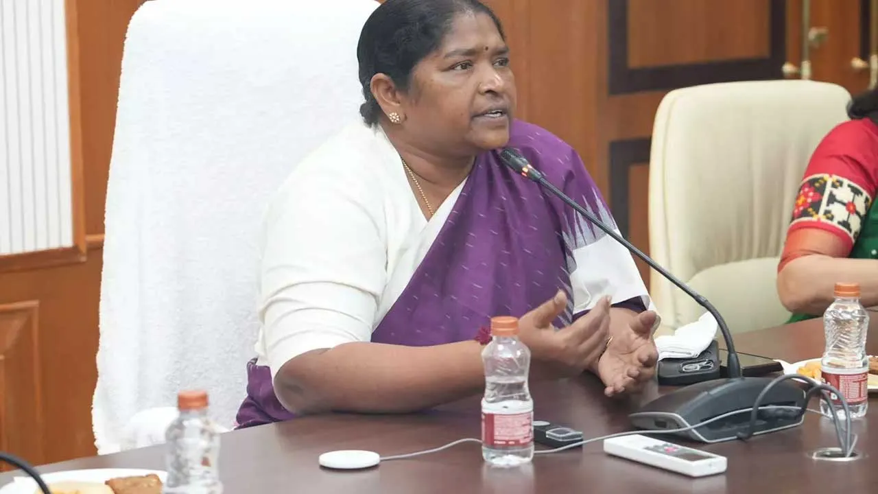 Minister Seethakka : కొత్తగా 1,000 అంగన్వాడీ భవనాలు : మంత్రి సీతక్క Minister Seethakka : కొత్తగా 1,000 అంగన్వాడీ భవనాలు : మంత్రి సీతక్క