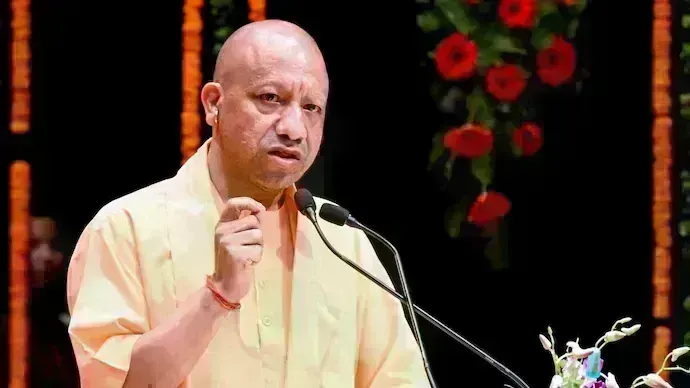 Yogi Adityanath:అత్యధిక కాలం యూపీకి సీఎంగా పనిచేసిన వ్యక్తిగా యోగి  రికార్డ్.. Yogi Adityanath:అత్యధిక కాలం యూపీకి సీఎంగా పనిచేసిన వ్యక్తిగా యోగి  రికార్డ్..