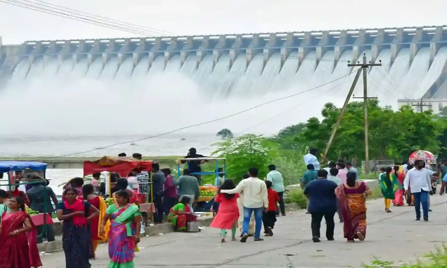 Nagarjuna Sagar : పర్యాటకులకు గుడ్ న్యూస్.. నాగార్జున సాగర్ గేట్ల ఎత్తివేత.. Nagarjuna Sagar : పర్యాటకులకు గుడ్ న్యూస్.. నాగార్జున సాగర్ గేట్ల ఎత్తివేత..