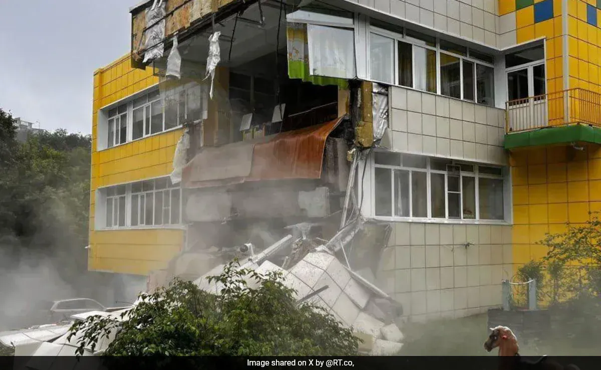 Russia Earthquake: రష్యాలో 8.8 తీవ్రతతో భారీ భూకంపం Russia Earthquake: రష్యాలో 8.8 తీవ్రతతో భారీ భూకంపం