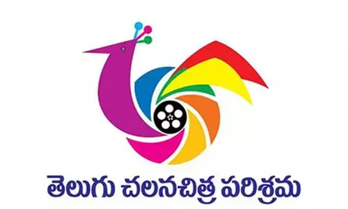 Tollywood Strike :  టాలీవుడ్ లో మళ్లీ కార్మికుల సమ్మె Tollywood Strike :  టాలీవుడ్ లో మళ్లీ కార్మికుల సమ్మె