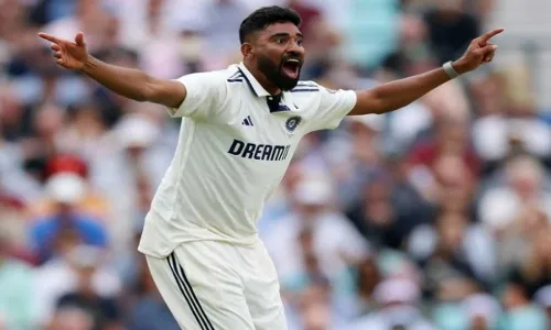 Cricket : టెస్ట్ క్రికెట్‌లో మరో ఘనత సాధించిన సిరాజ్..