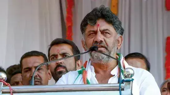 DK Shivakumar: కొందరు అధికారాన్ని పంచుకునేందుకు ఇష్టపడరు: డీకే శివకుమార్ DK Shivakumar: కొందరు అధికారాన్ని పంచుకునేందుకు ఇష్టపడరు: డీకే శివకుమార్