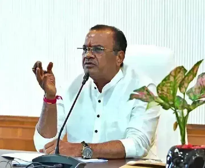 CONGRESS: కవిత దీక్షతో ఏం ఉపయోగం: కాంగ్రెస్ CONGRESS: కవిత దీక్షతో ఏం ఉపయోగం: కాంగ్రెస్