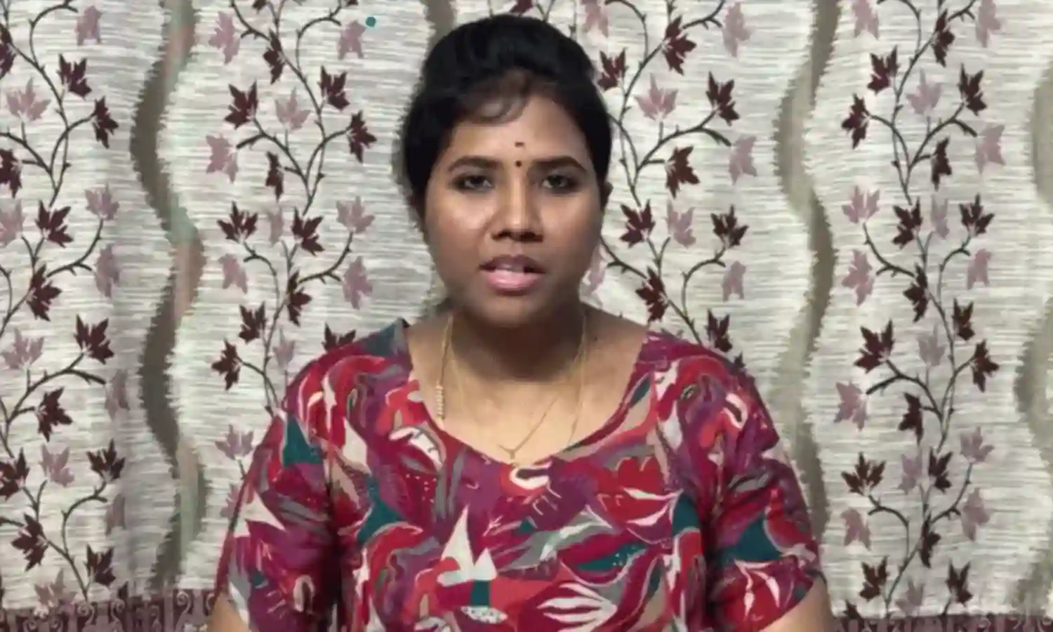 అమె ఔదార్యం.. తల్లిపాలను దానం చేసి, శిశువుల ప్రాణాలను కాపాడి.. అమె ఔదార్యం.. తల్లిపాలను దానం చేసి, శిశువుల ప్రాణాలను కాపాడి..