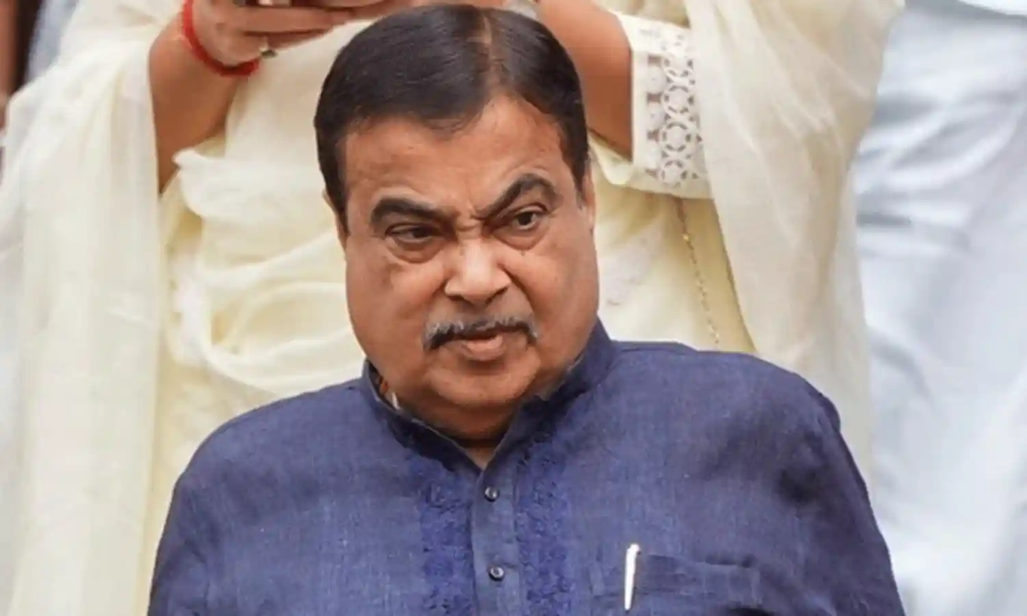E20 పెట్రోల్ కారణంగా మైలేజ్ తగ్గుతుందనే వాదనలపై గడ్కరీ బహిరంగ సవాలు.. E20 పెట్రోల్ కారణంగా మైలేజ్ తగ్గుతుందనే వాదనలపై గడ్కరీ బహిరంగ సవాలు..