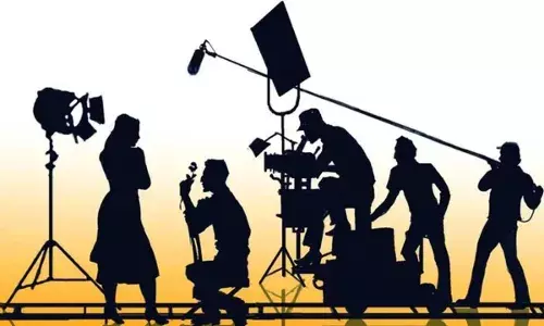 Film Chamber : ఫిలిం ఛాంబర్ కీలక నిర్ణయం.. షూటింగ్లకు నో పర్మిషన్... Film Chamber : ఫిలిం ఛాంబర్ కీలక నిర్ణయం.. షూటింగ్లకు నో పర్మిషన్...