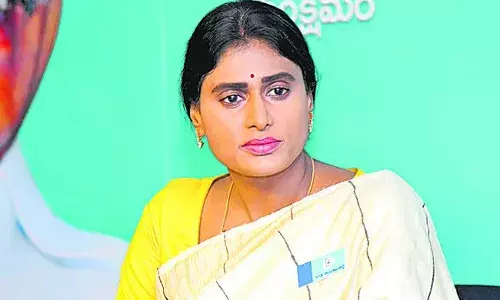SHARMILA:వైసీపీకి, వైఎస్సార్‌కు ఏం సంబంధం