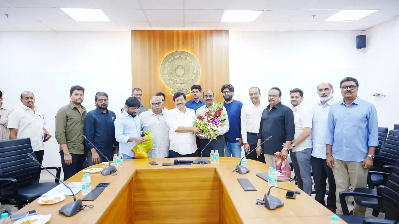 Dil Raju :   బిజీ బిజీగా తెలుగు సినిమా నిర్మాతలు