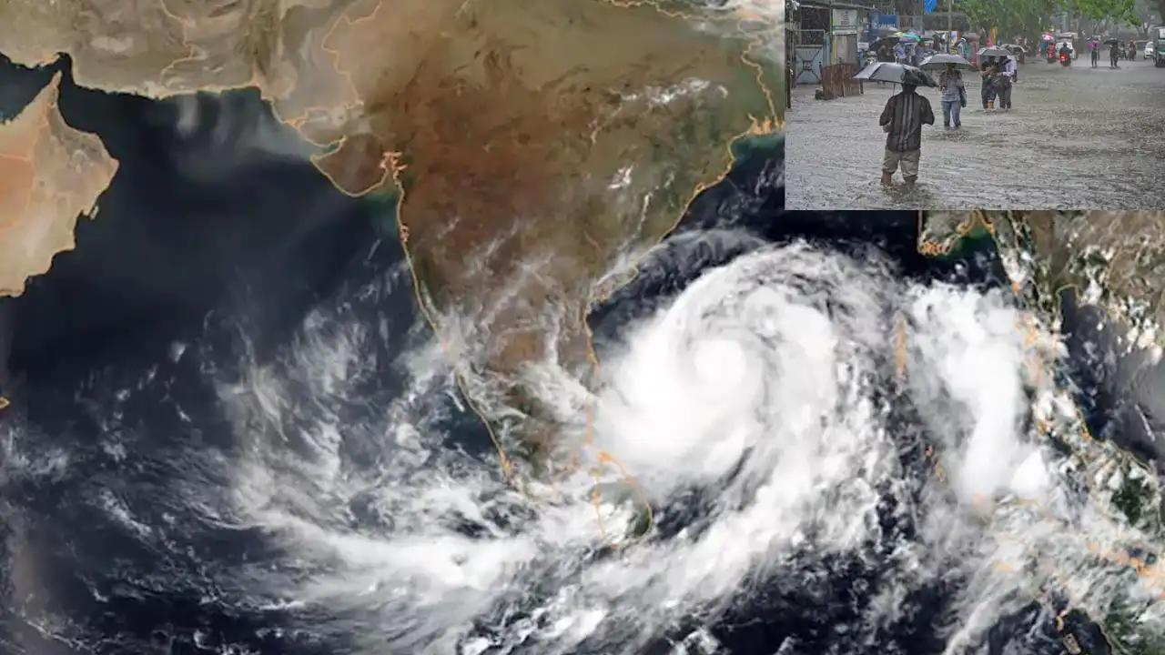 Heavy Rains : దంచి కొడుతున్న వానలు.. బంగాళాఖాతంలో మరో అల్పపీడనం.. Heavy Rains : దంచి కొడుతున్న వానలు.. బంగాళాఖాతంలో మరో అల్పపీడనం..