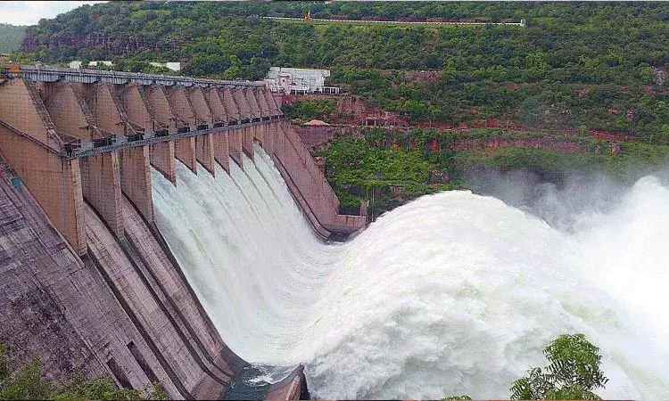 నిండుకుండలా నాగార్జున సాగర్.. 24 గేట్లు ఎత్తివేత