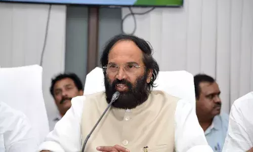 Minister Uttam : అధికారులకు సెలవులు రద్దు...మంత్రి ఉత్తమ్ కీలక ఆదేశాలు