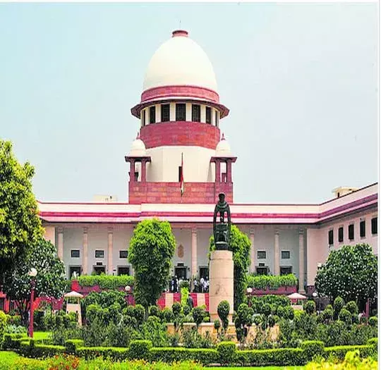 SC:తెలంగాణ ప్రభుత్వాన్ని ప్రశంసిస్తాం: సుప్రీంకోర్టు SC:తెలంగాణ ప్రభుత్వాన్ని ప్రశంసిస్తాం: సుప్రీంకోర్టు
