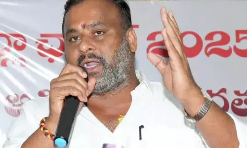 MINISTER: జగన్కు మిగిలింది పార్టీ విలీనమే MINISTER: జగన్కు మిగిలింది పార్టీ విలీనమే