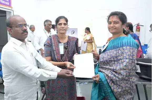 PULIVENDULA: జగన్ కంచుకోటపై ఎగిరిన పసుపు జెండా