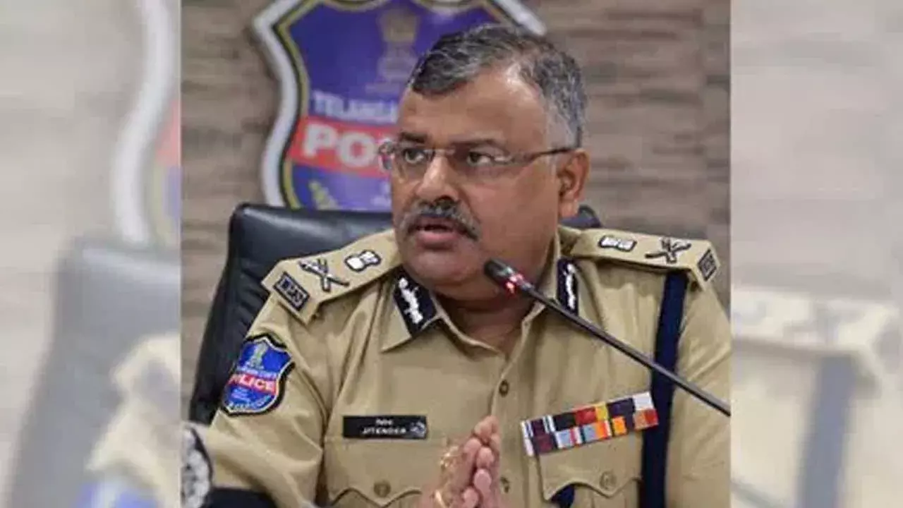 Telangana : తెలంగాణ డీజీపీకి మాతృ వియోగం...