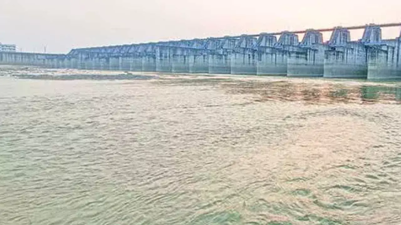 Medigadda Barrage : ఆగస్టు 16 మేడిగడ్డ బ్యారేజీకి పెరిగిన వరద Medigadda Barrage : ఆగస్టు 16 మేడిగడ్డ బ్యారేజీకి పెరిగిన వరద