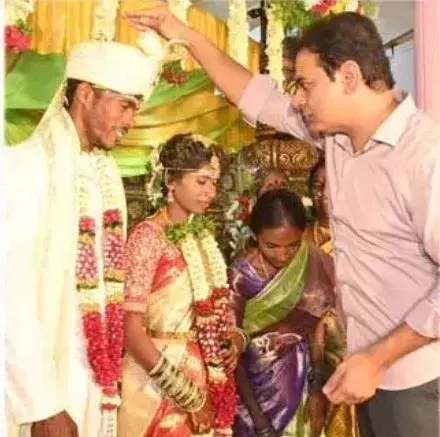 KTR: కేటీఆర్‌ను కదిలించిన ఆడబిడ్డ ఆహ్వానం