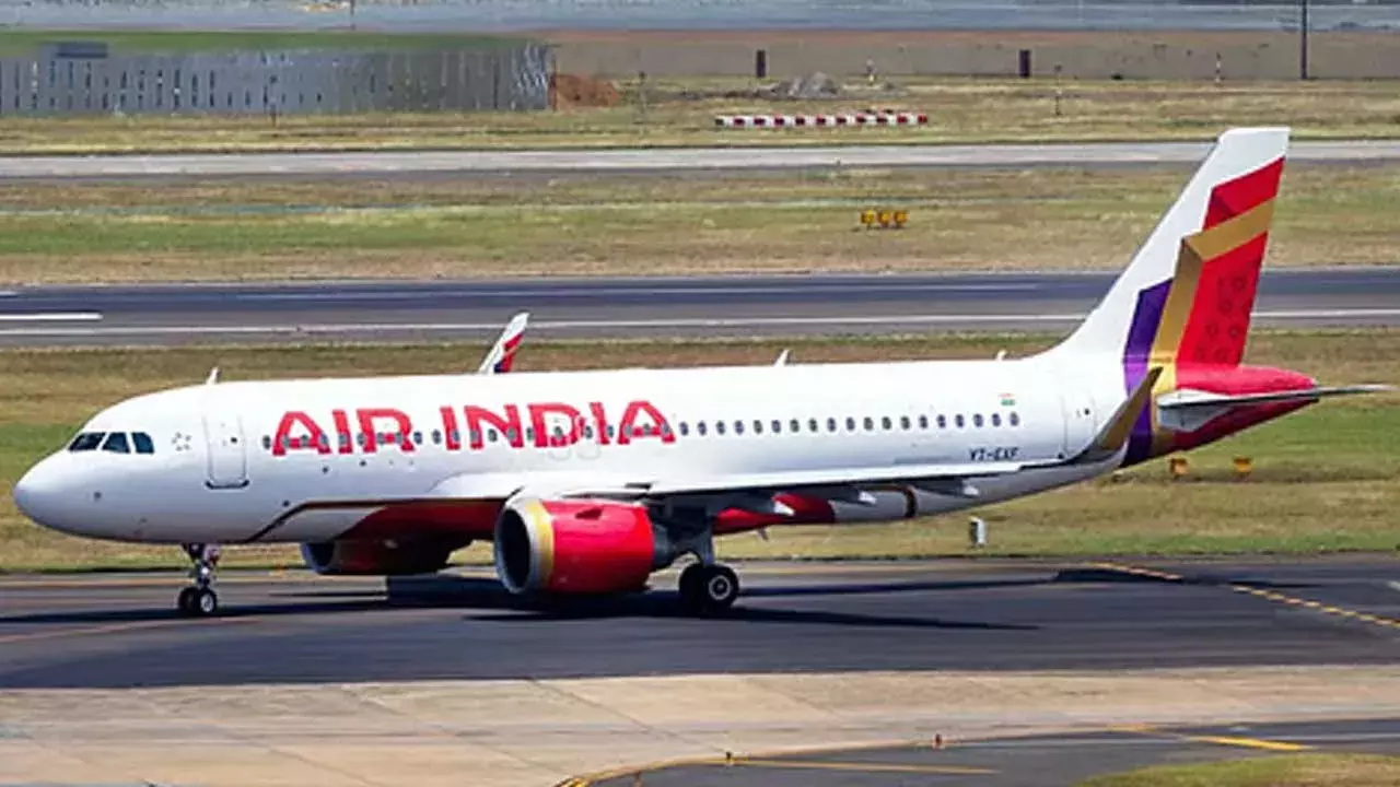 Air India Flight : ఎయిరిండియా విమానంలో సాంకేతిక లోపం