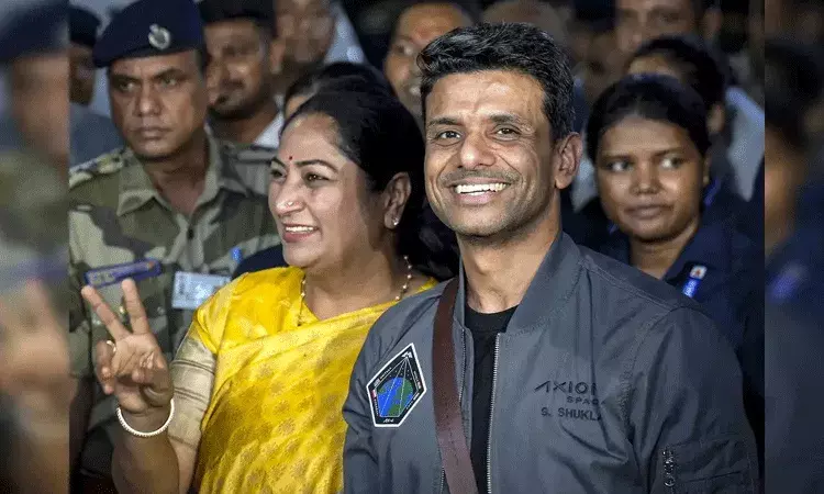 వ్యోమగామి శుభాన్షు శుక్లాపై పార్లమెంటులో మూడు గంటల  ప్రత్యేక చర్చ వ్యోమగామి శుభాన్షు శుక్లాపై పార్లమెంటులో మూడు గంటల  ప్రత్యేక చర్చ