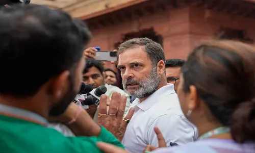 Rahul Gandhi : అధికారంలోకి వచ్చాక సీఈసీపై చర్యలు.. రాహుల్ ఫైర్ Rahul Gandhi : అధికారంలోకి వచ్చాక సీఈసీపై చర్యలు.. రాహుల్ ఫైర్