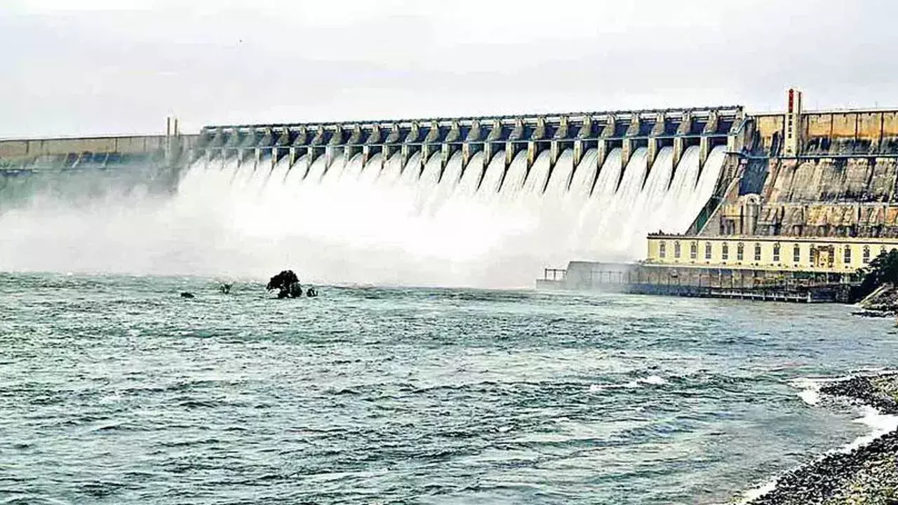 Nagarjuna Sagar Reservoir : నాగార్జునసాగర్‌ జలాశయానికి భారీగా వదర ప్రవాహం