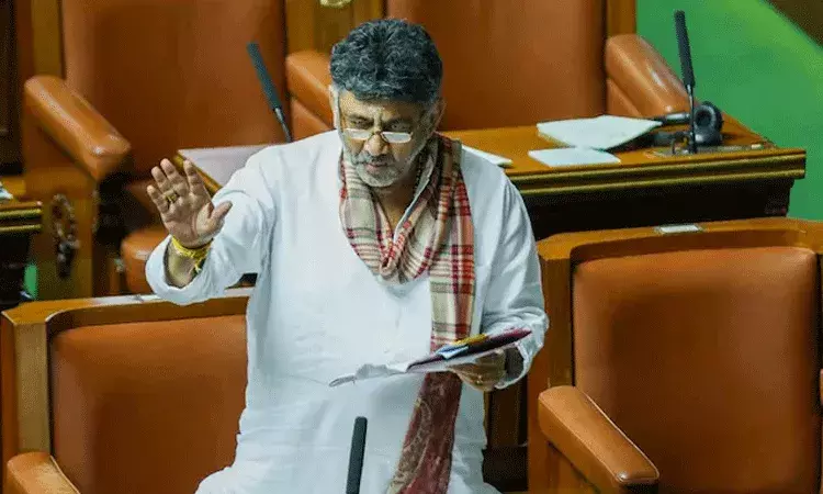 Karnataka: డిప్యూటీ సీఎం అసెంబ్లీలో ఆర్ఎస్ఎస్ గీతం.. బీజేపీ ఎమ్మెల్యేలు హర్షం..