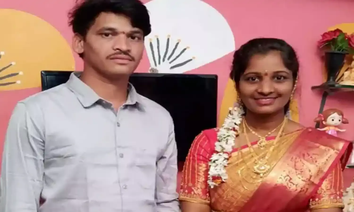 Suspicious Death : విజయనగరంలో నవదంపతులు అనుమానాస్పద మృతి Suspicious Death : విజయనగరంలో నవదంపతులు అనుమానాస్పద మృతి