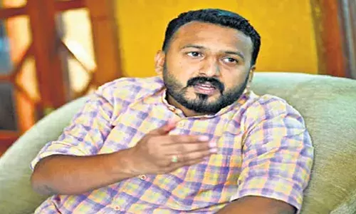 Palakkad MLA : లైంగిక వేధింపుల ఆరోపణలు... పాలక్కాడ్ ఎమ్మెల్యేను సస్పెండ్ చేసిన కాంగ్రెస్ Palakkad MLA : లైంగిక వేధింపుల ఆరోపణలు... పాలక్కాడ్ ఎమ్మెల్యేను సస్పెండ్ చేసిన కాంగ్రెస్