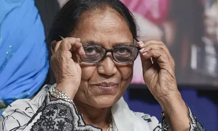 Mysore: దసరా ఉత్సవాలను ప్రారంభించనున్న బాను మష్తాక్.. వెల్లువెత్తుతున్న విమర్శలు.. Mysore: దసరా ఉత్సవాలను ప్రారంభించనున్న బాను మష్తాక్.. వెల్లువెత్తుతున్న విమర్శలు..