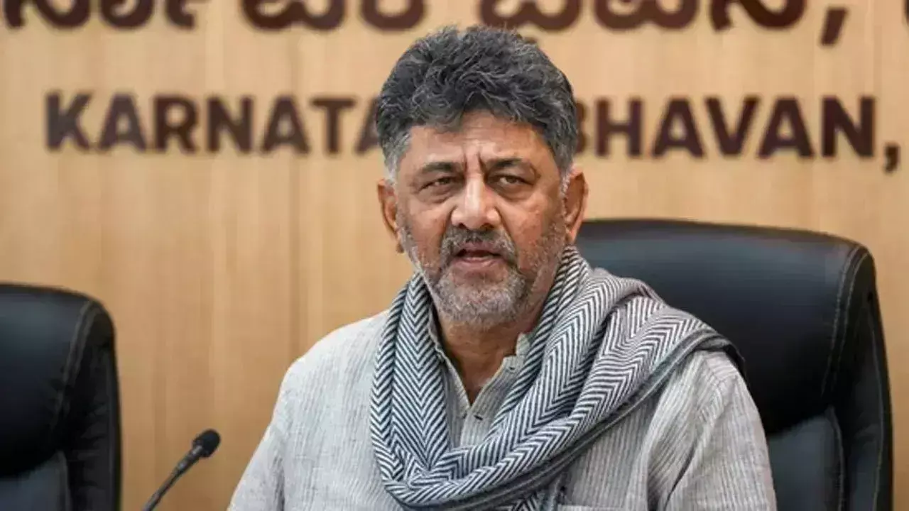 DK Shivakumar: అసెంబ్లీలో ఆర్ఎస్ఎస్ గీతాలాపనపై డీకే క్షమాపణలు
