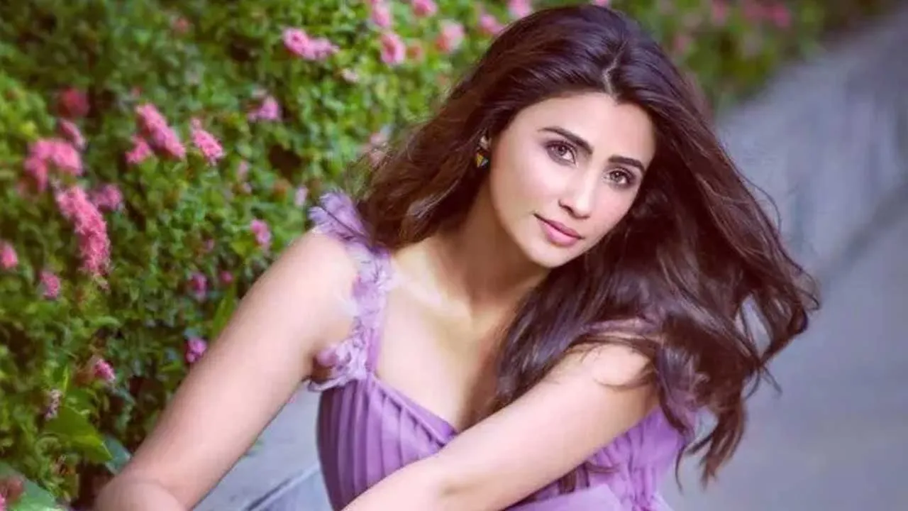 Daisy Shaw : సౌత్ వాళ్లకు అదే పిచ్చి : డైసీ షా Daisy Shaw : సౌత్ వాళ్లకు అదే పిచ్చి : డైసీ షా
