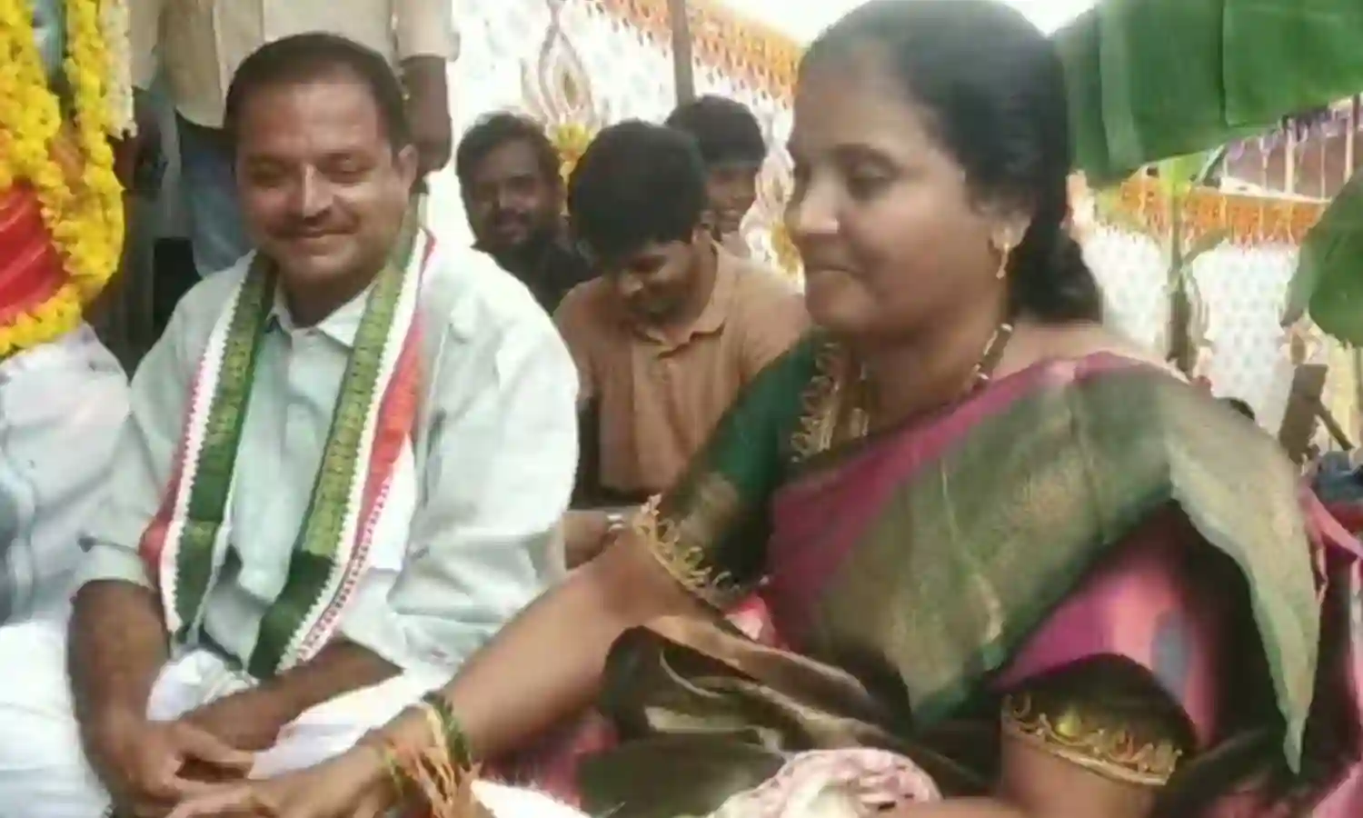 Nellore District : వినాయక విగ్రహ పూజలో ముస్లిం కుటుంబం Nellore District : వినాయక విగ్రహ పూజలో ముస్లిం కుటుంబం