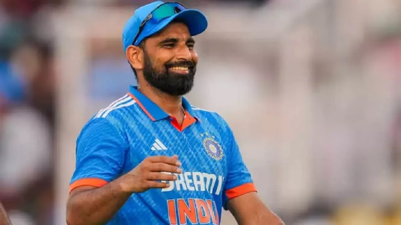 Shami Responds : నా రిటైర్మెంట్ ఎప్పుడనేది వారి చేతుల్లో లేదు: షమీ Shami Responds : నా రిటైర్మెంట్ ఎప్పుడనేది వారి చేతుల్లో లేదు: షమీ
